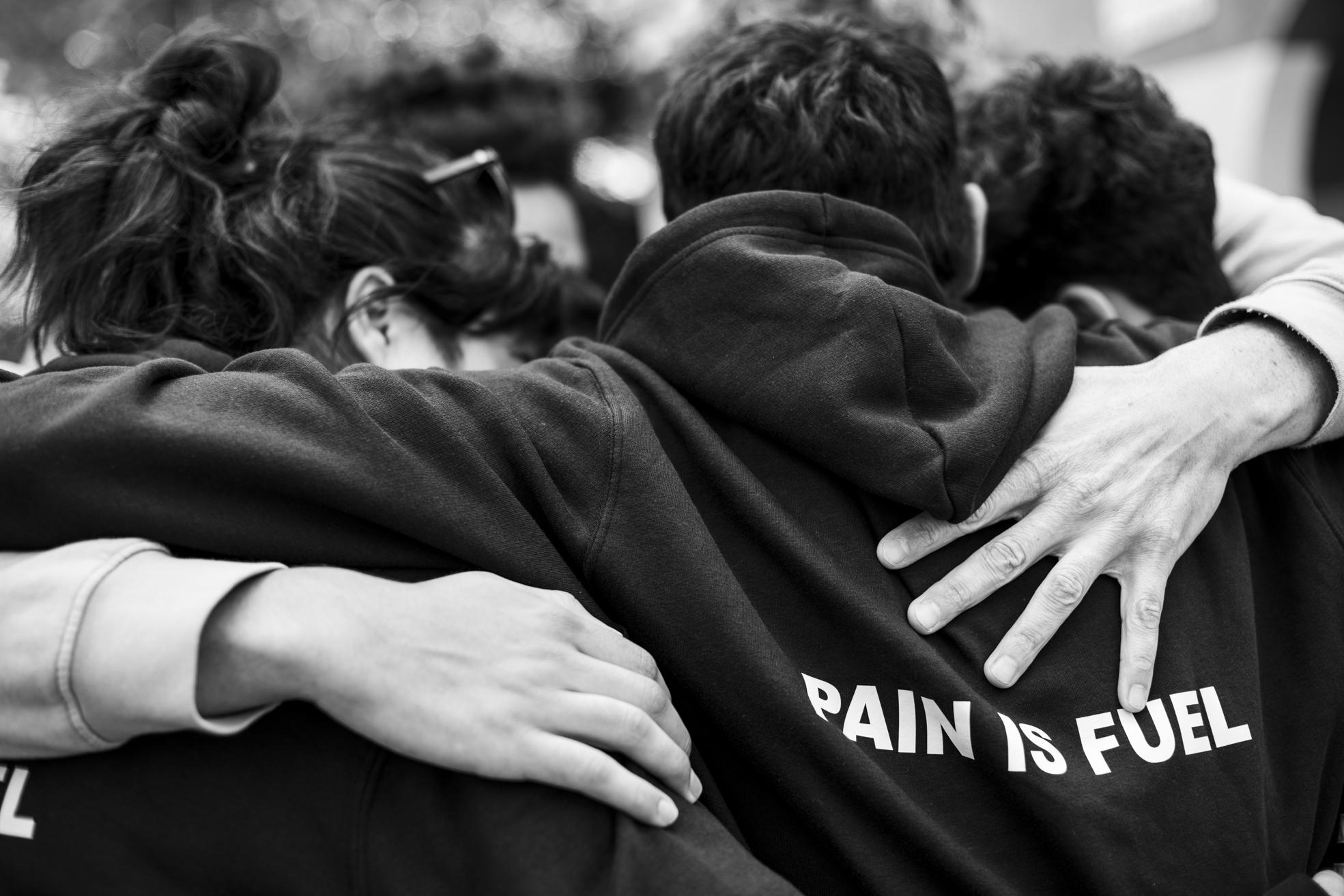 El grupo de Batera reunido en círculo durante la convivencia